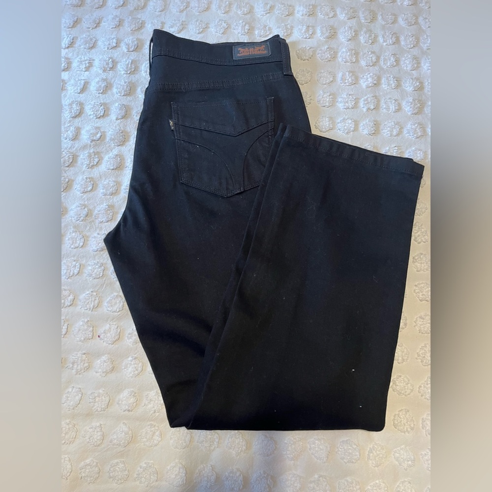 Levi Brand black jeans size 12 Short